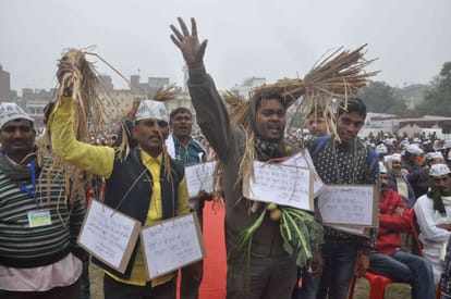  Modi has taken a bribe from Birala and sahara: Kejriwal