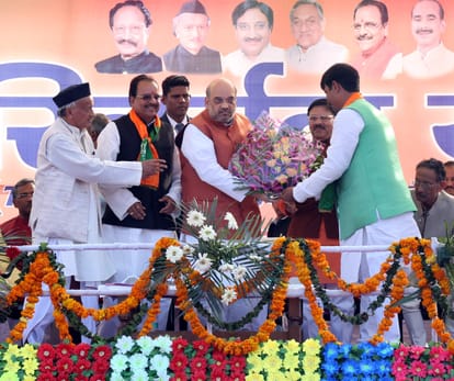 Modi Trying to be sympathetic of Muslim Women before up election