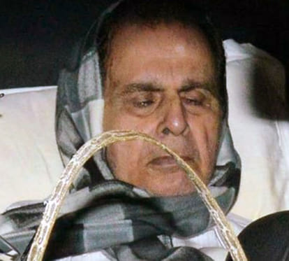 dilip kumar was admitted to mumbais lilavati hospital