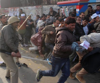 working of Uttar pradesh police.