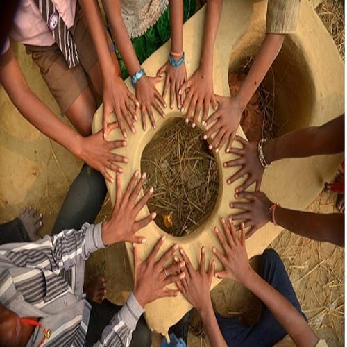 members of a family have 24 fingers