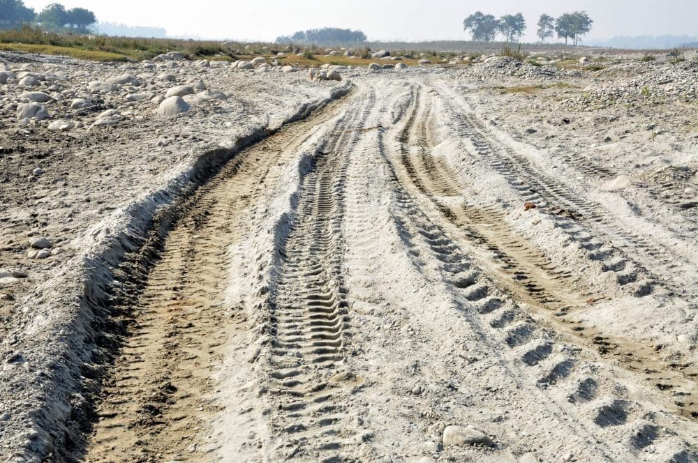24 farmer stranded on land to the mining mafia