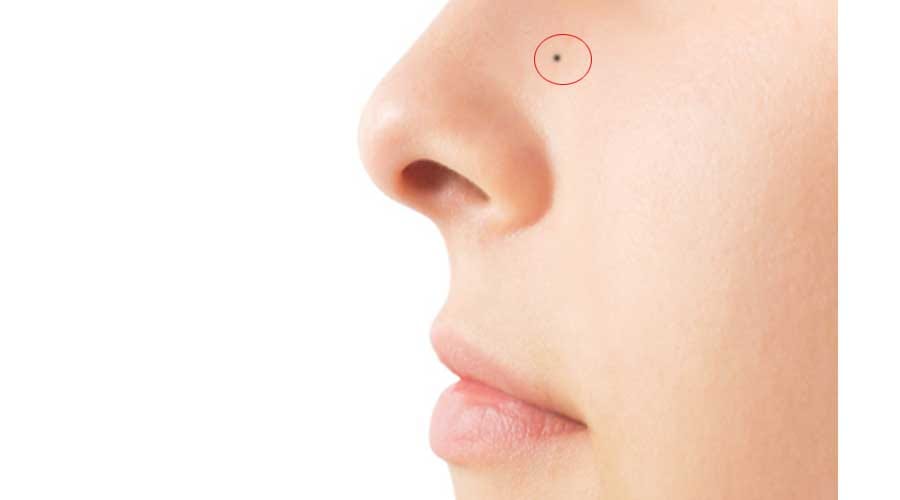 Husband cheated Nail wife's nose