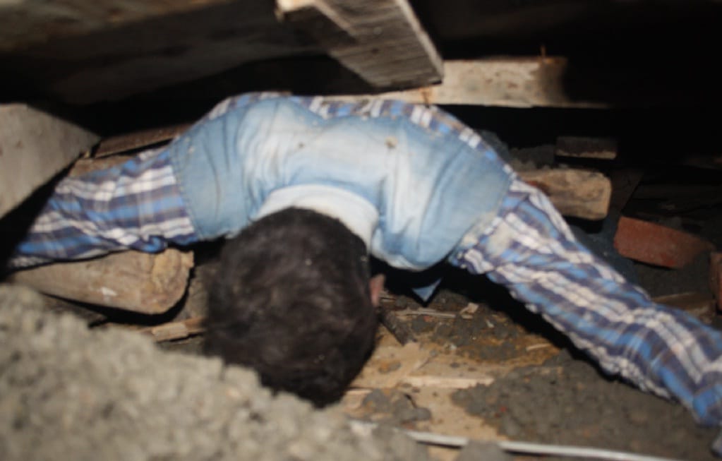 There were prayers, mosque under construction collapsed suddenly killed, many injured