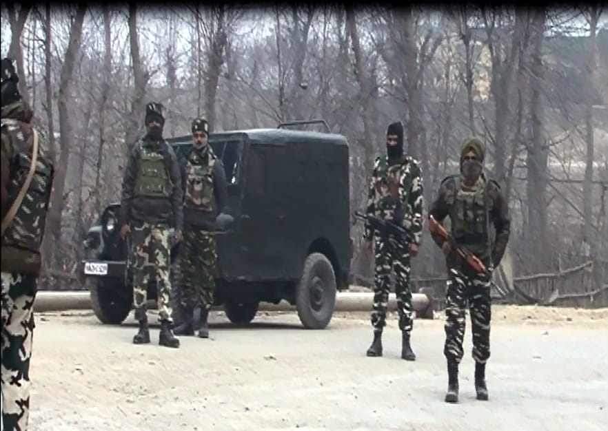 ENCOUNTER BETWEEN TERRORISTS AND SECURITY FORCES IN ANANTNAG CONTINUES