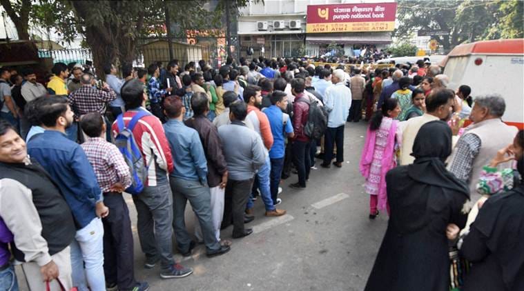 500 rupee note ban in india, people can use old currency on many places