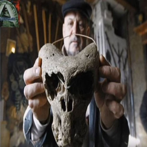 Russians find mysterious Nazi chest with strange 'alien'