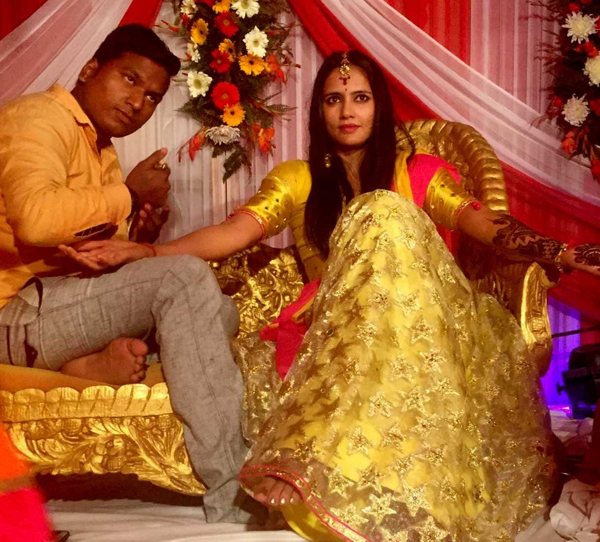  The mehandi ceremony of the pratima singh completed in Delhi 