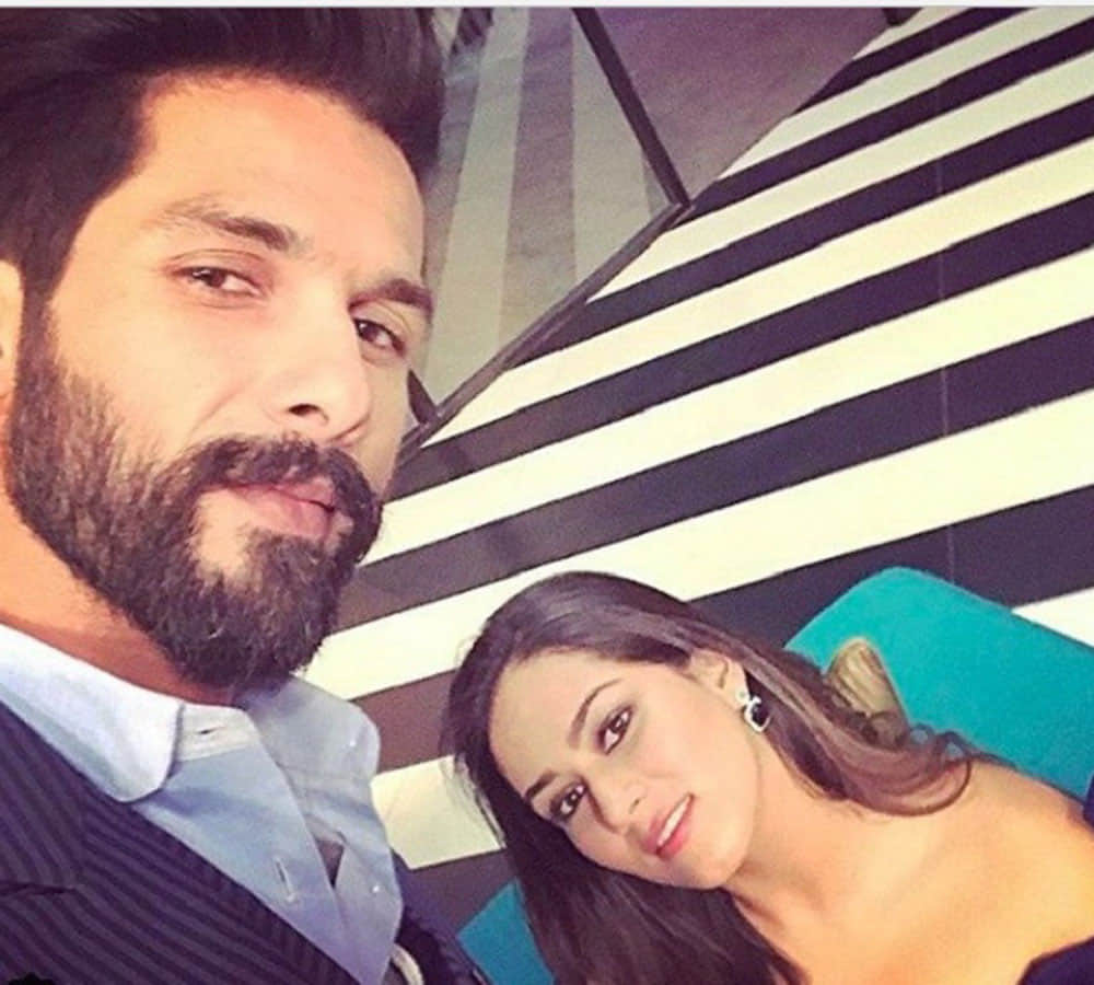 shahid kapoor and mira rajput at coffee with karan set