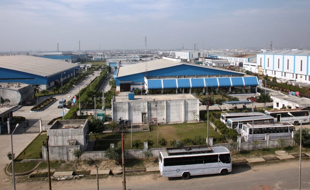 shut down in 400 factories of sidcul due to GST