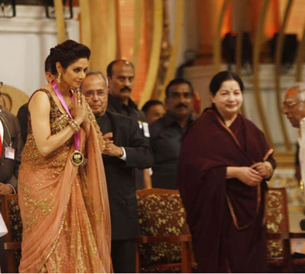 sridevi share photo with jaylalitha on social media