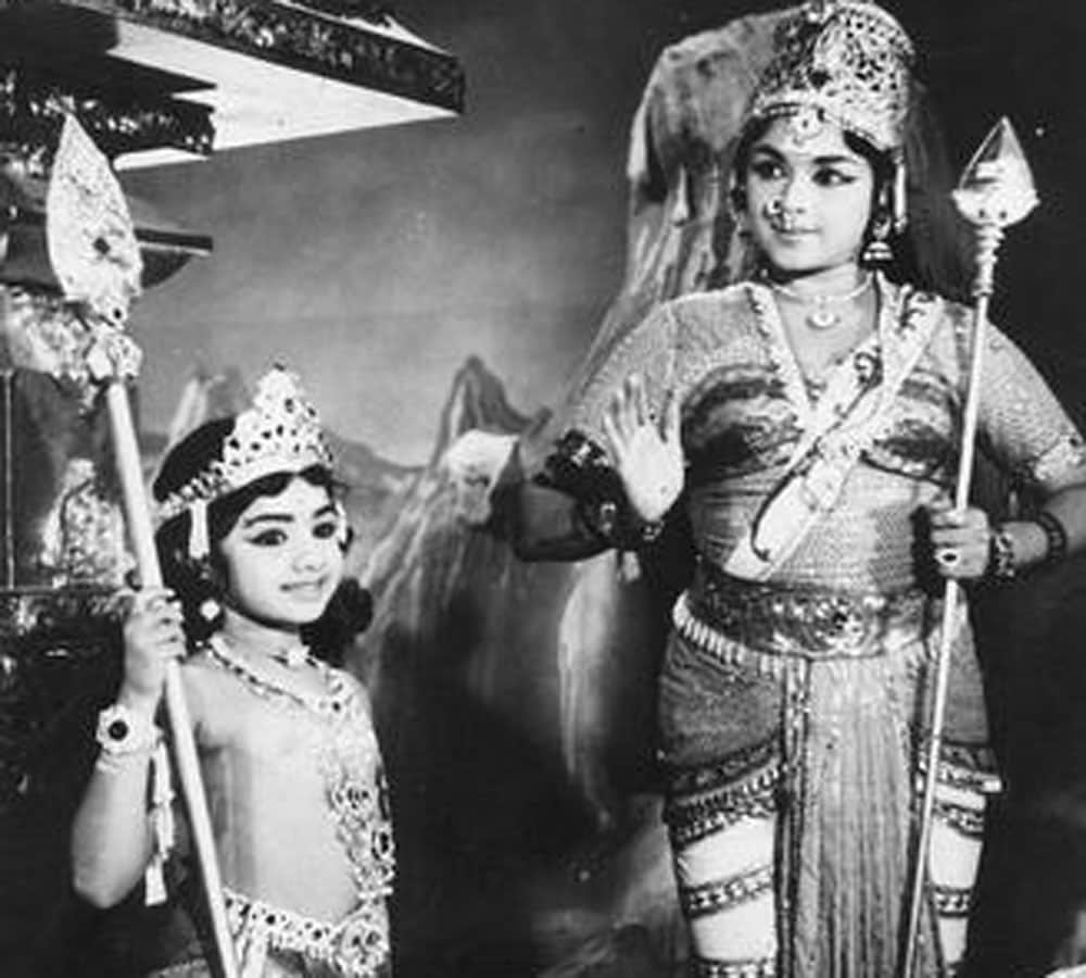 sridevi share photo with jaylalitha on social media