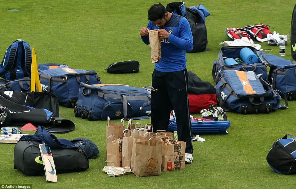 What Cricketers Eat During Lunch & Tea Breaks In A Test Match