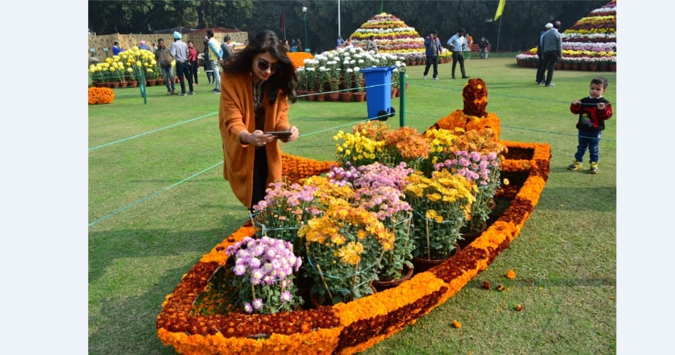 guldaudi show for three days starts in chandigarh