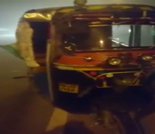 auto driver try to rape girl at panipat flyover, be aware to sit in or hire auto