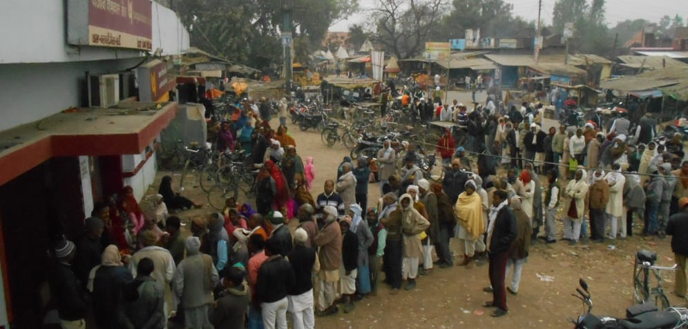 cash crisis, people on road