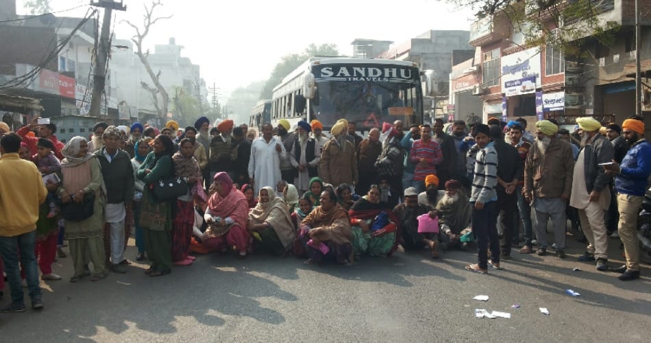  Pilibhit-Basti highway for five hours jam