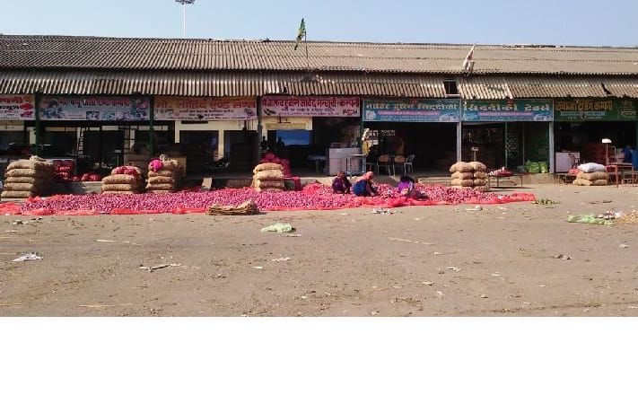 The captive market due to the slowdown in the crowded Sharp fall in prices of vegetables