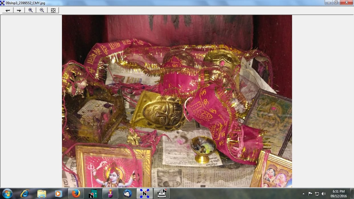 the thief stolen a chatra from a kali temple