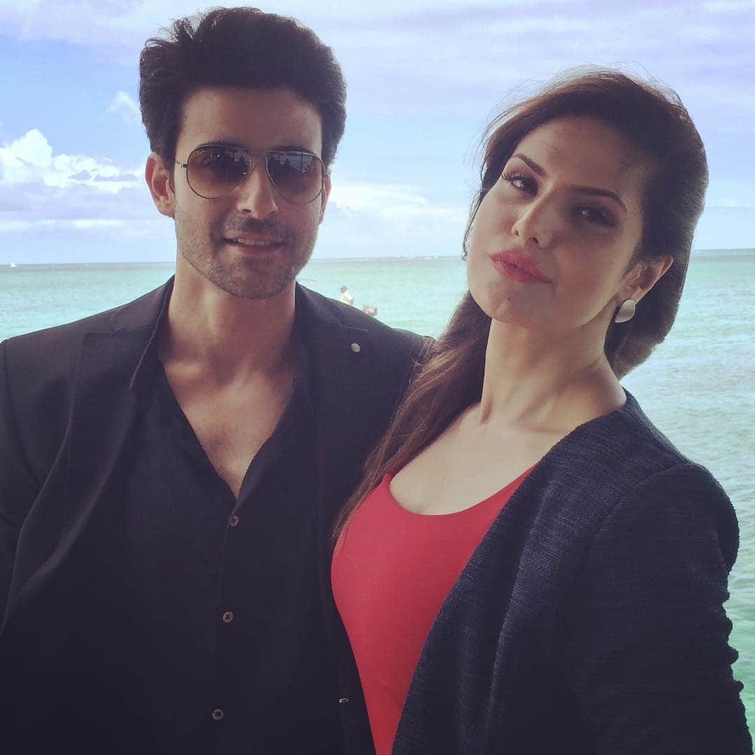 Zareen Khan enjoying with this TV actor in Mauritius