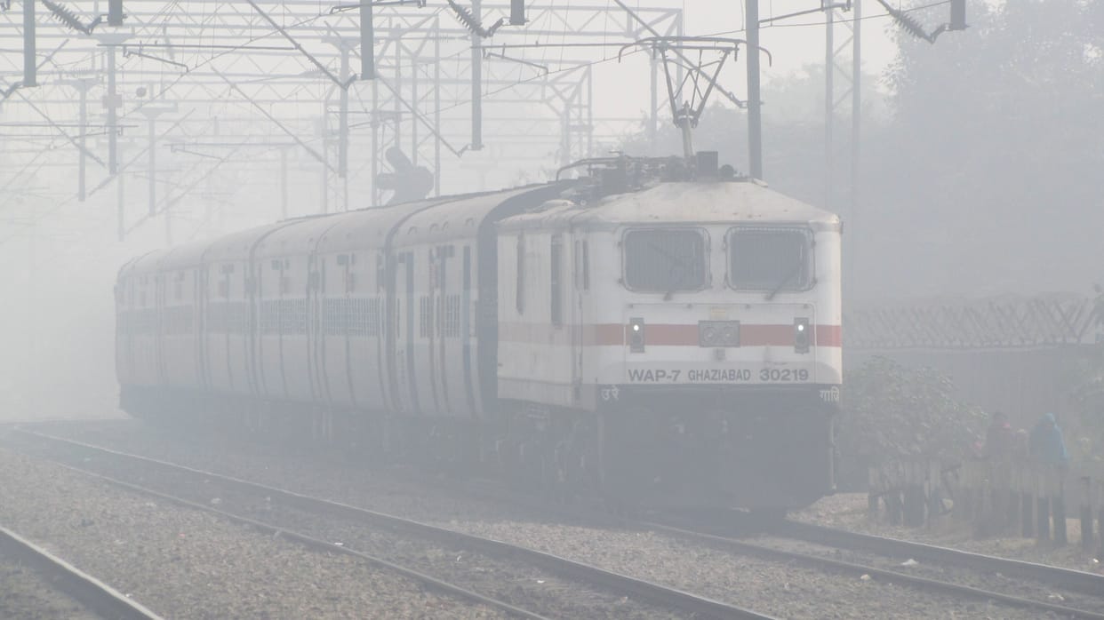 Fod disrupts rail traffic, Railway cancels 15 Trains