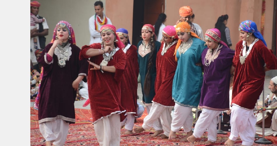 Gita Jayanti festival of international tourist crowd grew, geeta jayanti at brahmsarovar