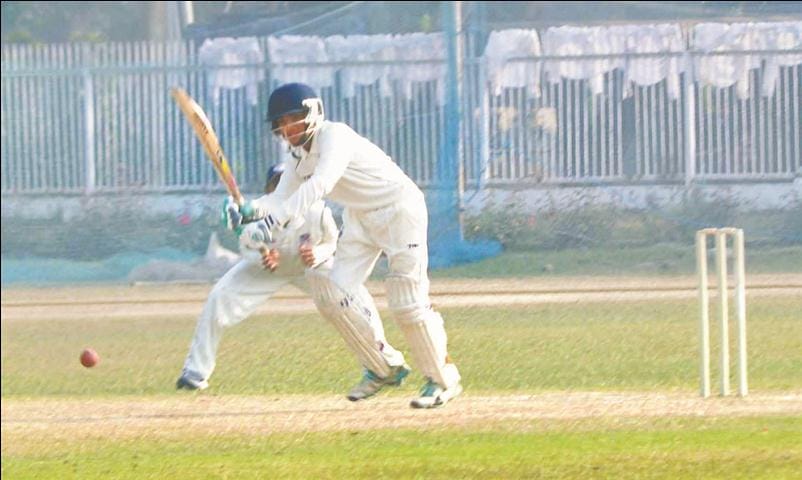MP from the edge of the bat successful Sood
