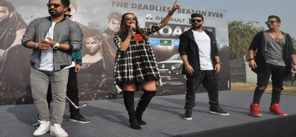 Roadies auditions for Rising thronging crowd, saying, Know What Stars