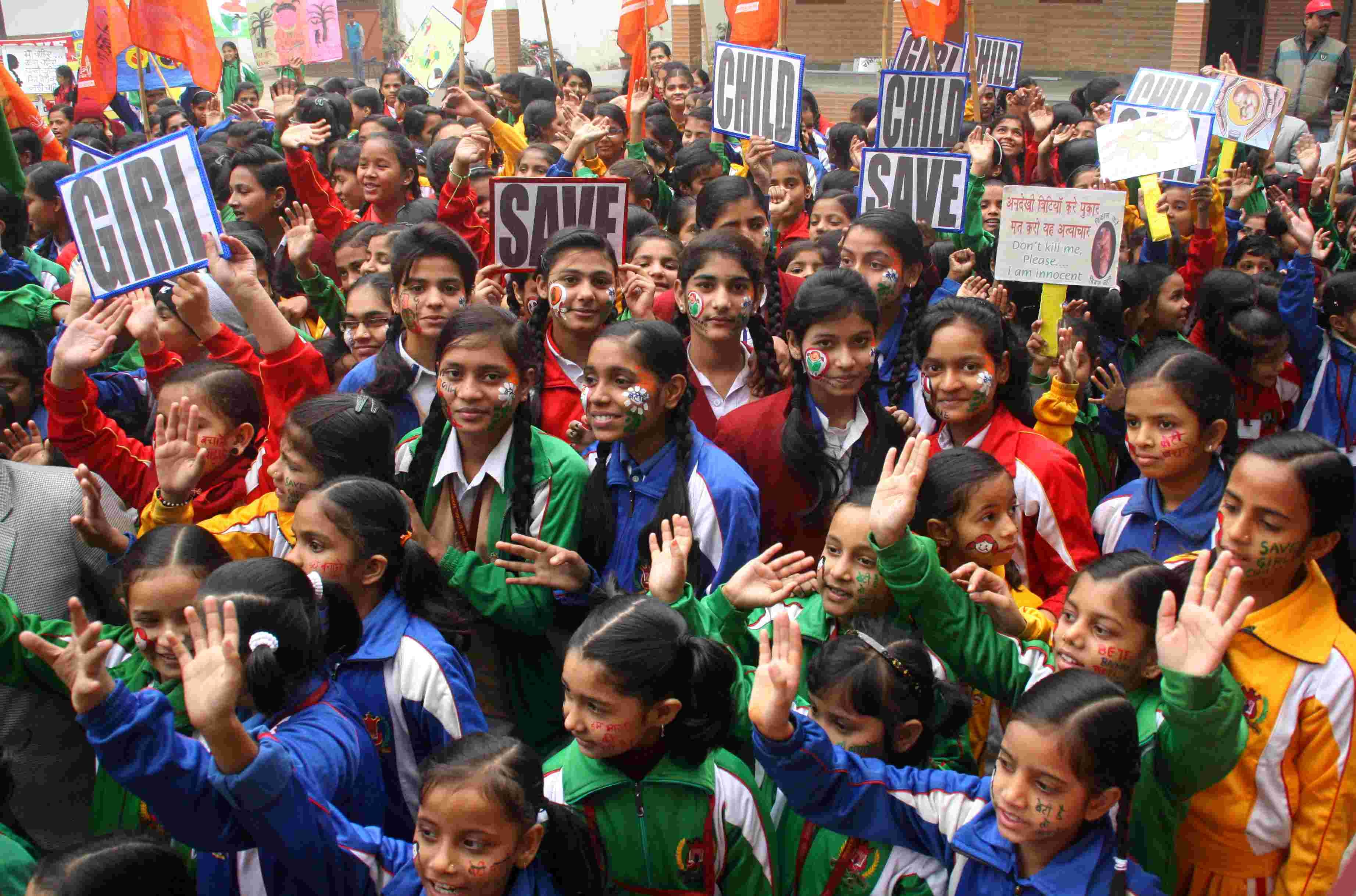 save daughters campaign: one selfie with daughter