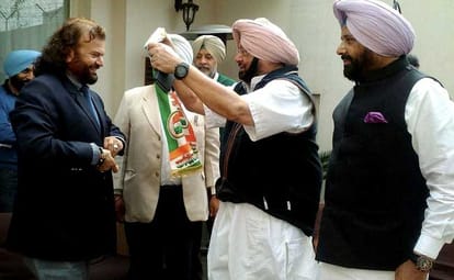 sufi singer hansraj hans quits congress and joined bjp
