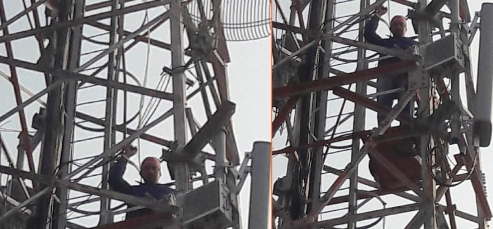 Taking advantage of the tank mounted on the mobile tower mist teacher