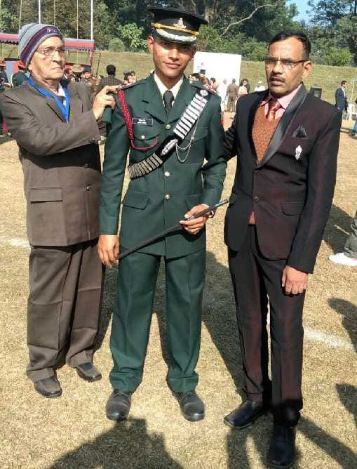 Army sergeant's son Lieutenant