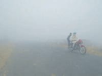 fatehabad, heavy fog, train late, passanger unhappy,   fatehabad,  harayana
