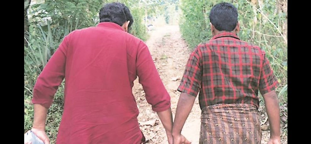 delhi professor became lifeline for a whole stranger Kerala bus cleaner, will donate kidney