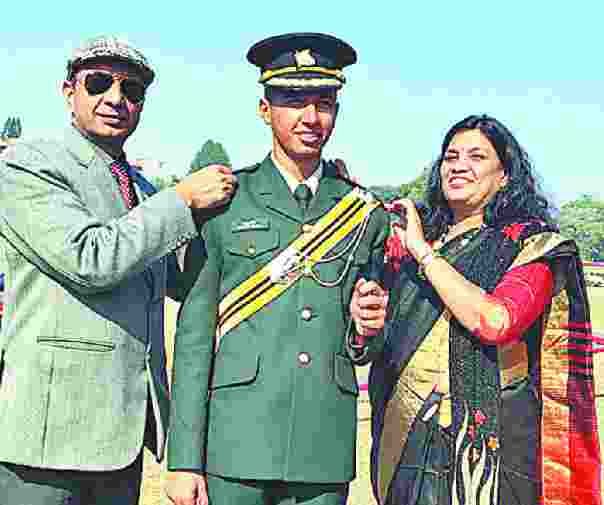sheter ne desh ko diye leftinent