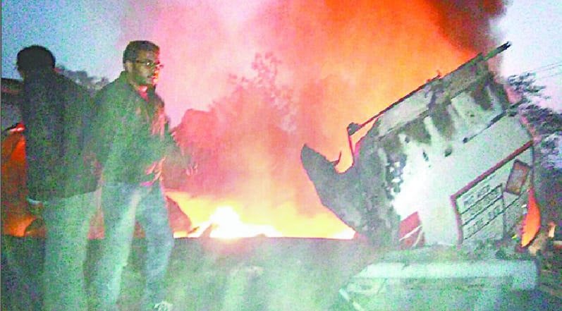 Tanker blast welder burned alive