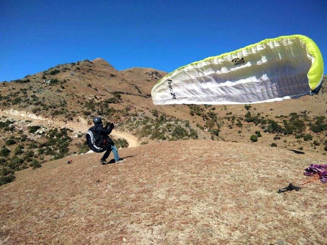 60 year old man love paragliding