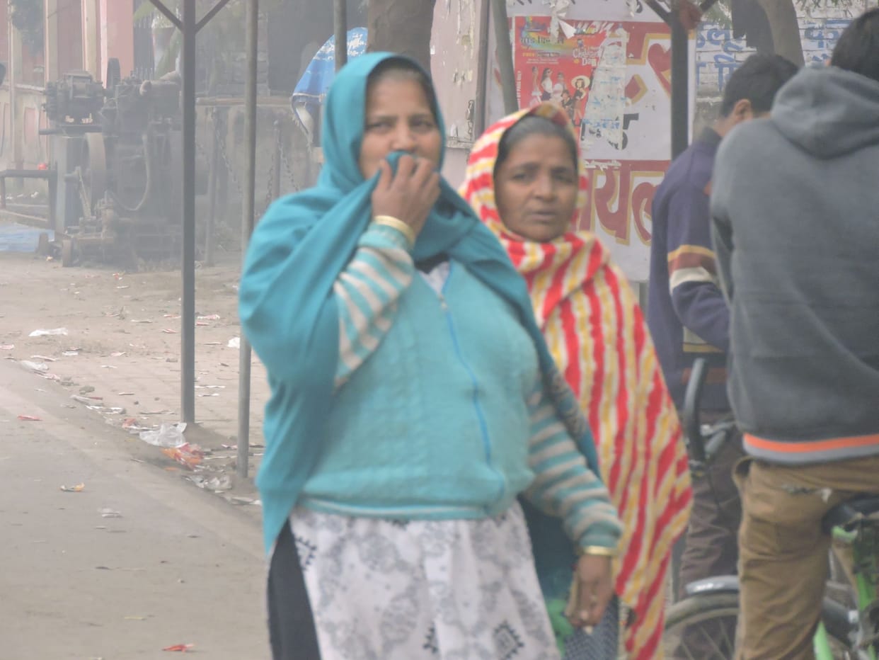 Fog disrupted normal life in severe winter