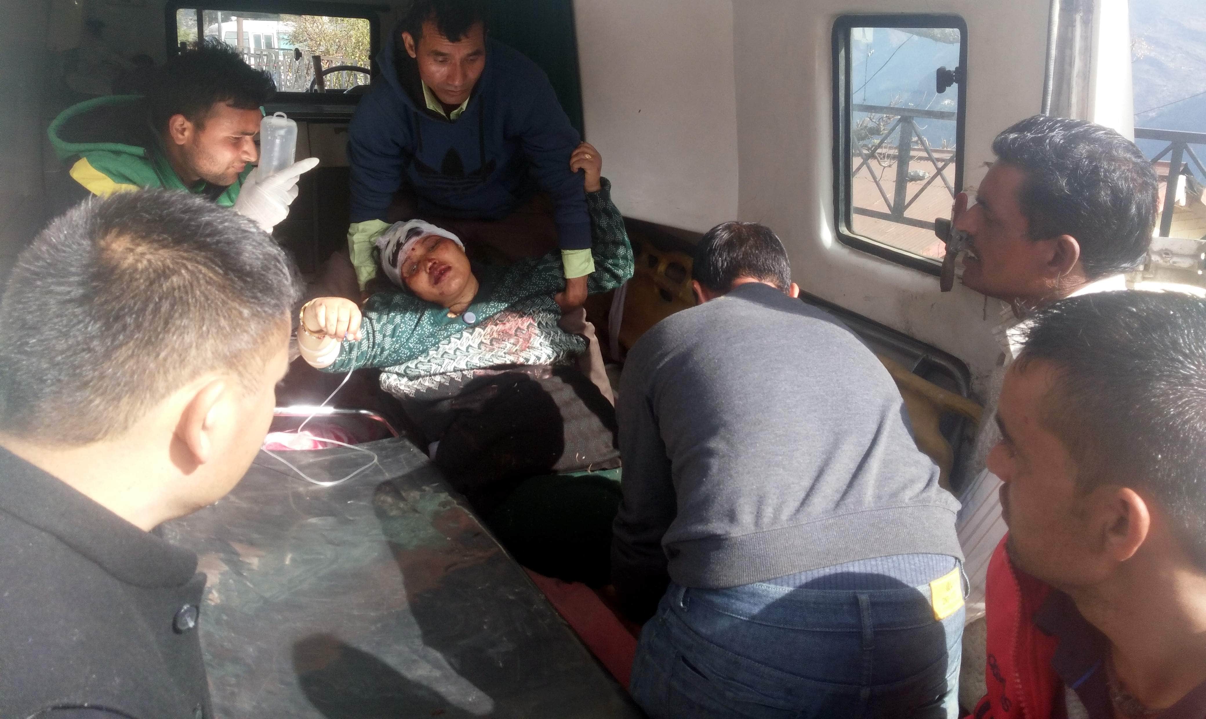 three died in accident on badrinath highway.