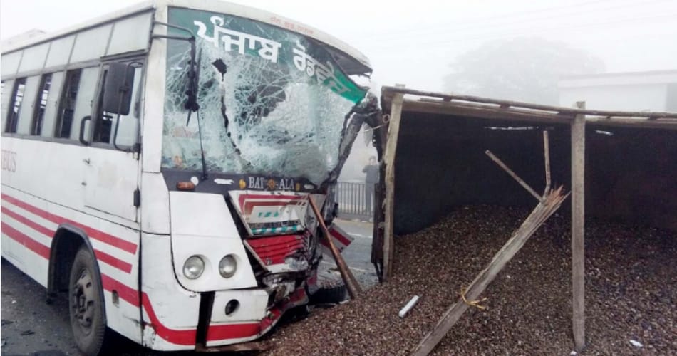 big accident due to dense fogg on jalandhar highway, 24 people critically injured