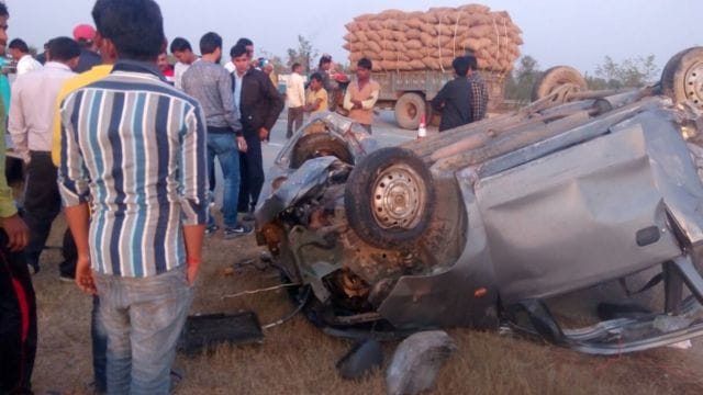nine injured in accident on yamuna expressway