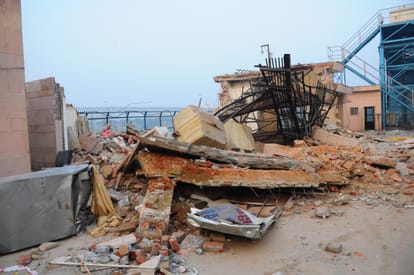 gomti barrage in danger