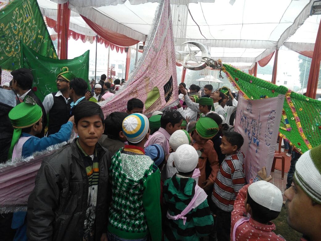 pictures of juloos e madhe sahaba in lucknow