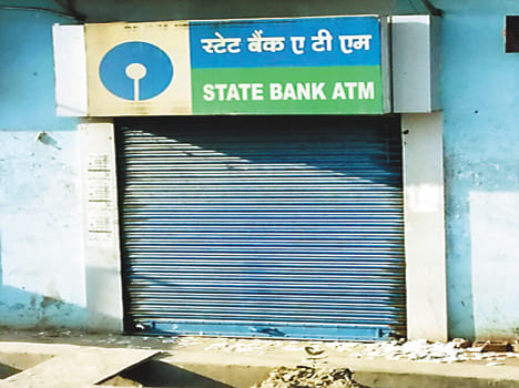 The bank will open today, after a three-day holiday, rohtak news, money problem in rohtak