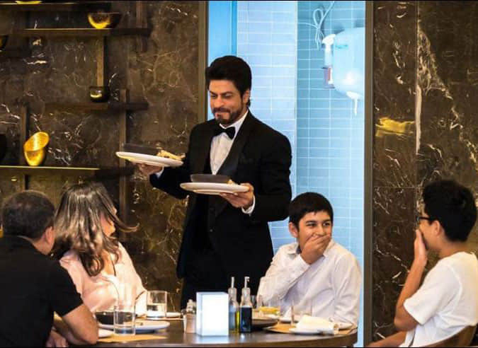 VIDEO: Shah Rukh serves food to people in Dubai