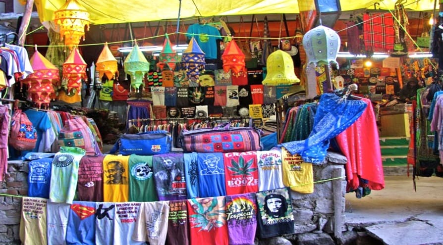 Currency Ban: swipe machine Are Not available to Shopkeepers and Traders.