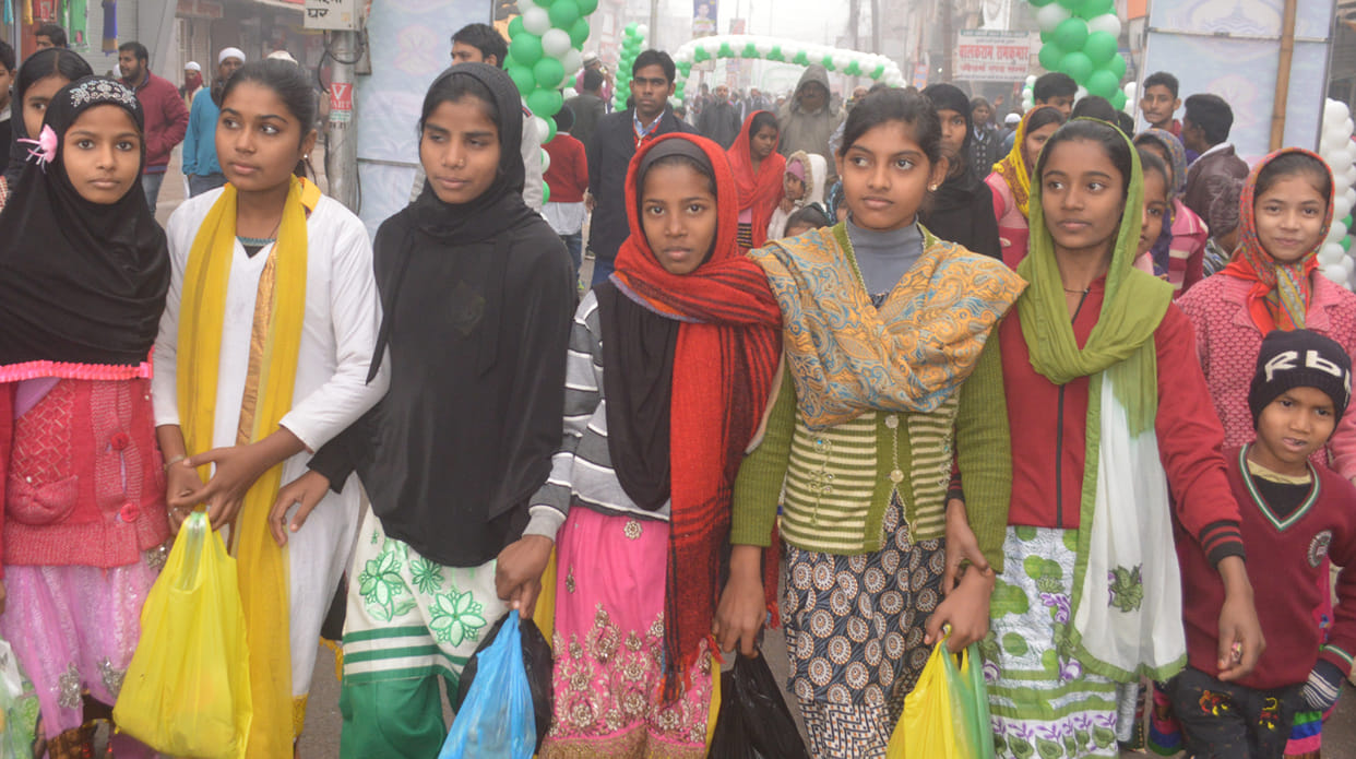 Thousands gathered in the march-e-Mohammadi 