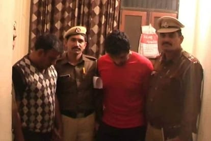 real policemen looted seventeen lakh from a businessman in haryana