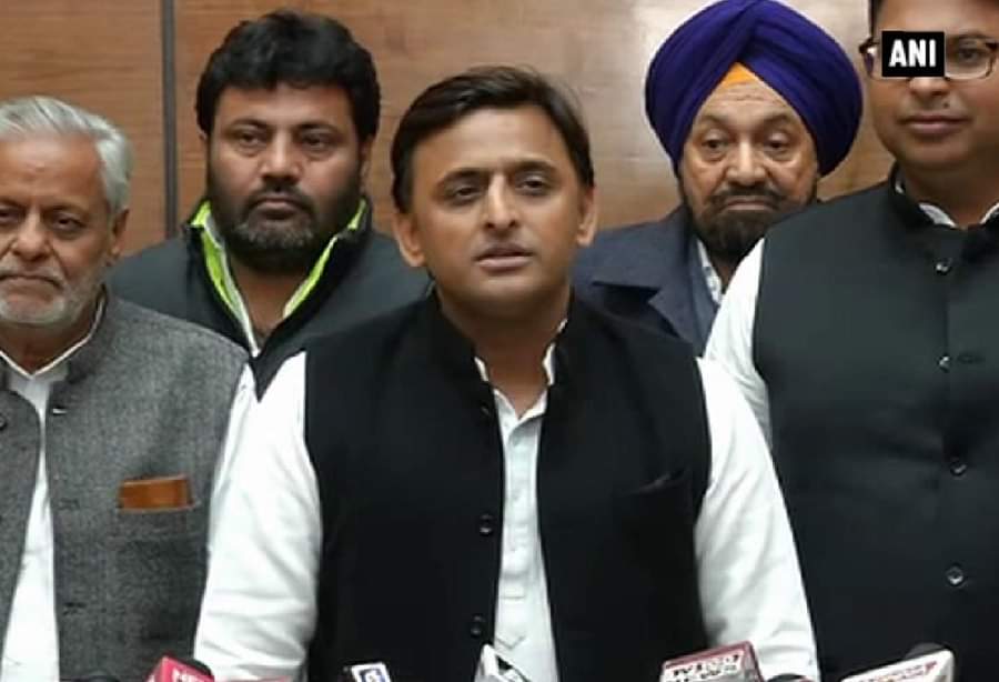 अखिलेश यादव