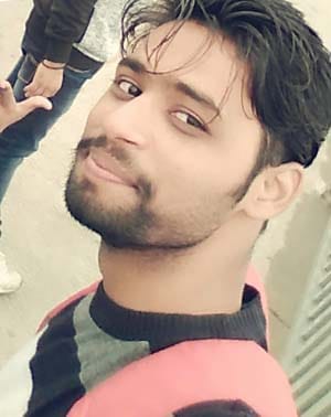 The student's life by jumping into the Yamuna Bikam